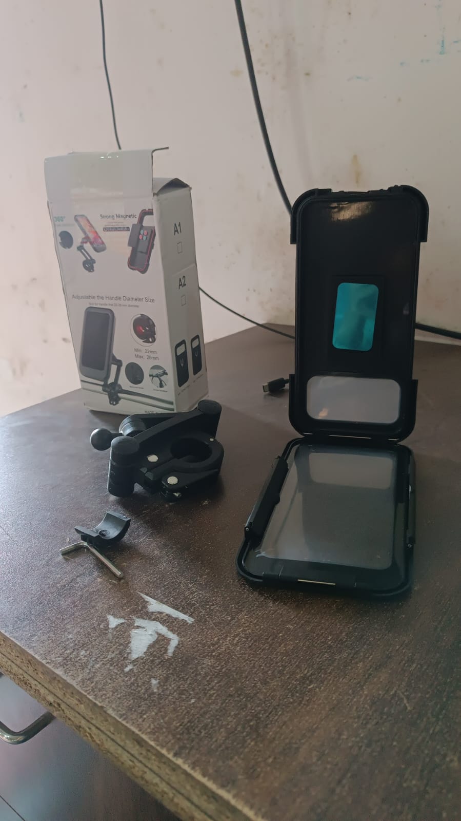 360 Rotation Bike Phone Mount Waterproof Cell Phone Holder (1 Pc) 360 Rotation Bike Phone Mount Waterproof Cell Phone Holder (1 Pc)